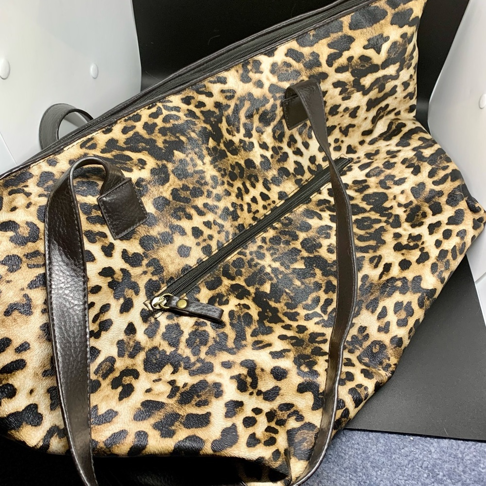 Bueno vegan leather leopard overnight bag